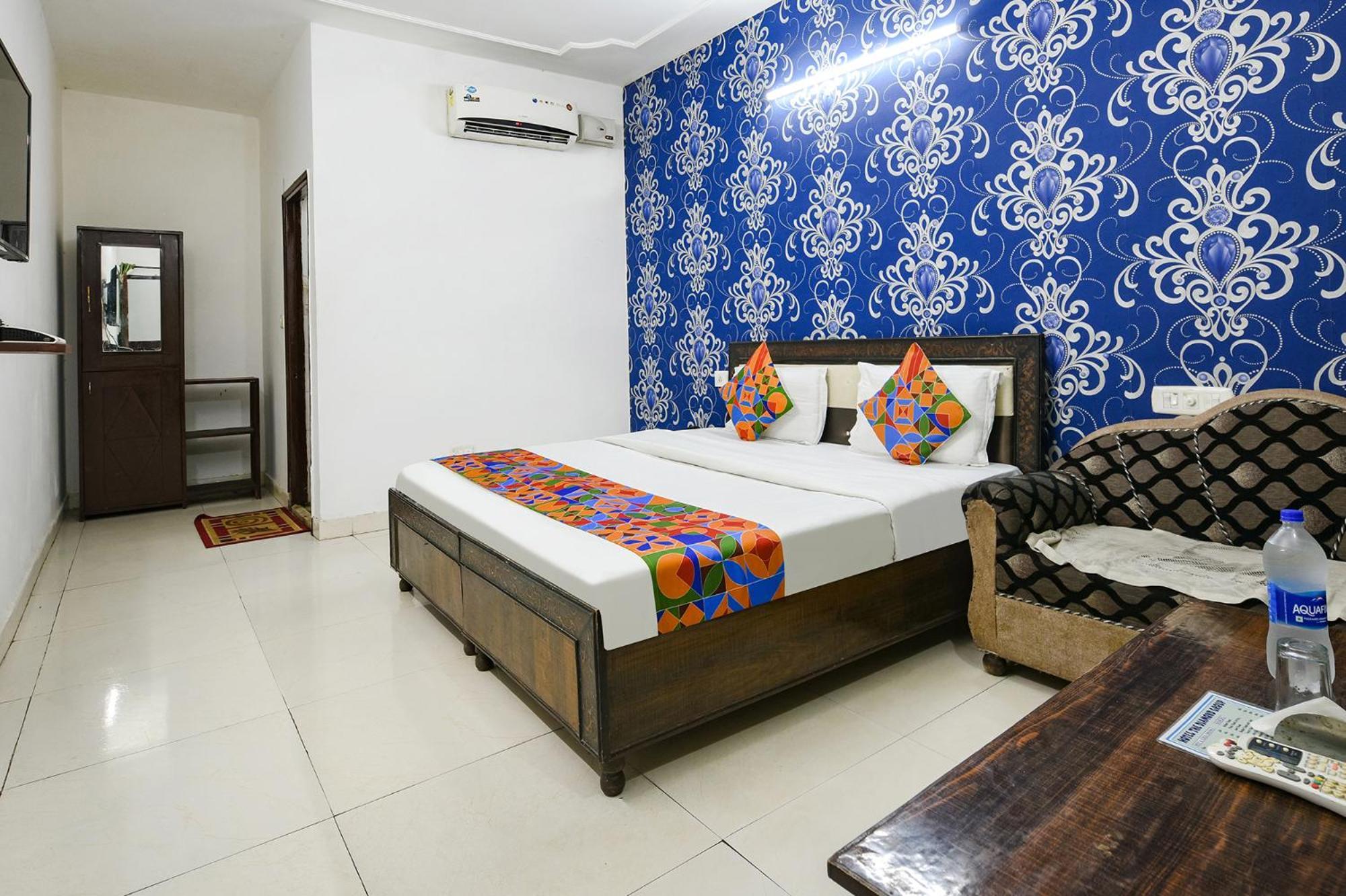 Fabexpress Diamond Sec 45 Hotell Chandīgarh Exteriör bild