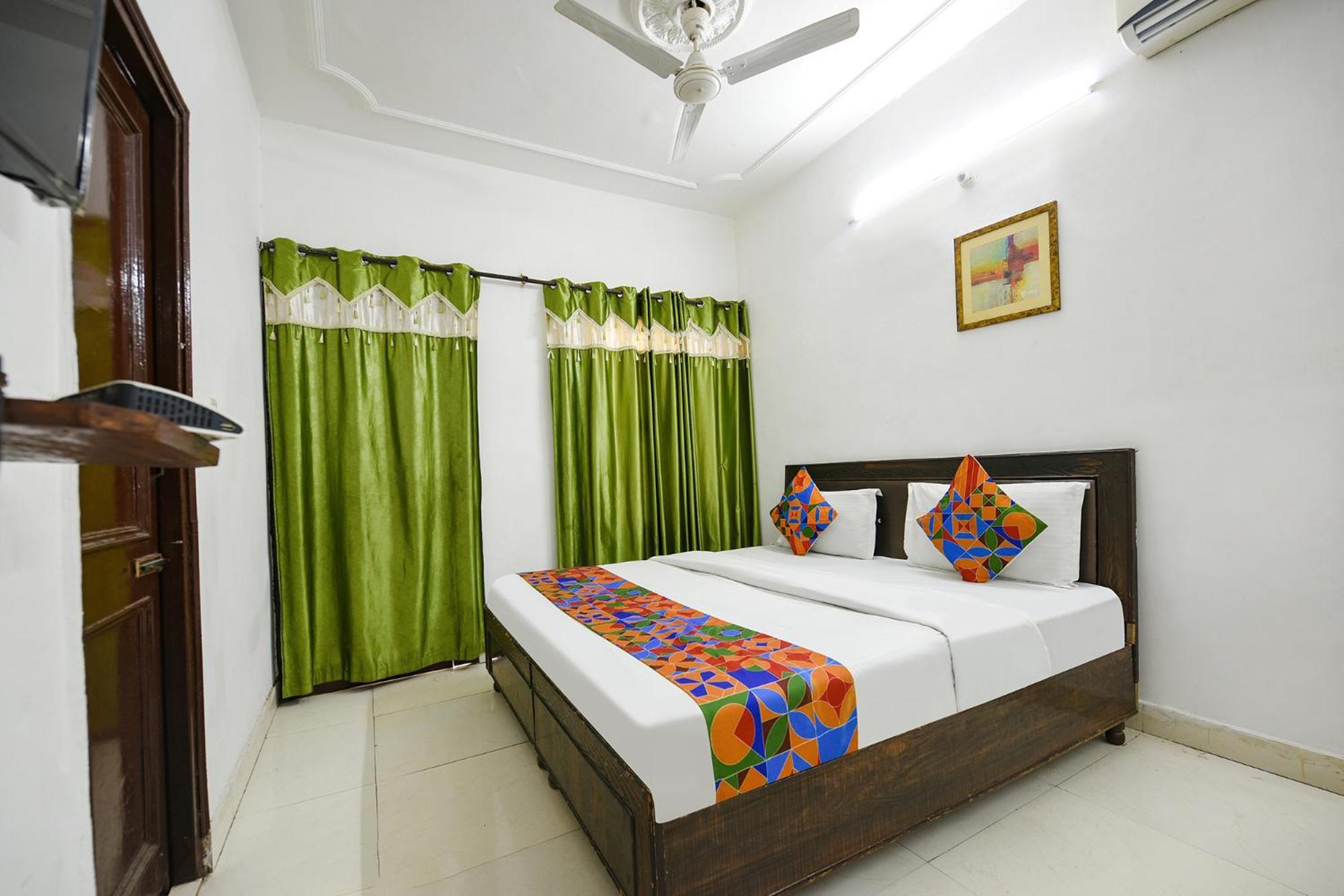 Fabexpress Diamond Sec 45 Hotell Chandīgarh Exteriör bild