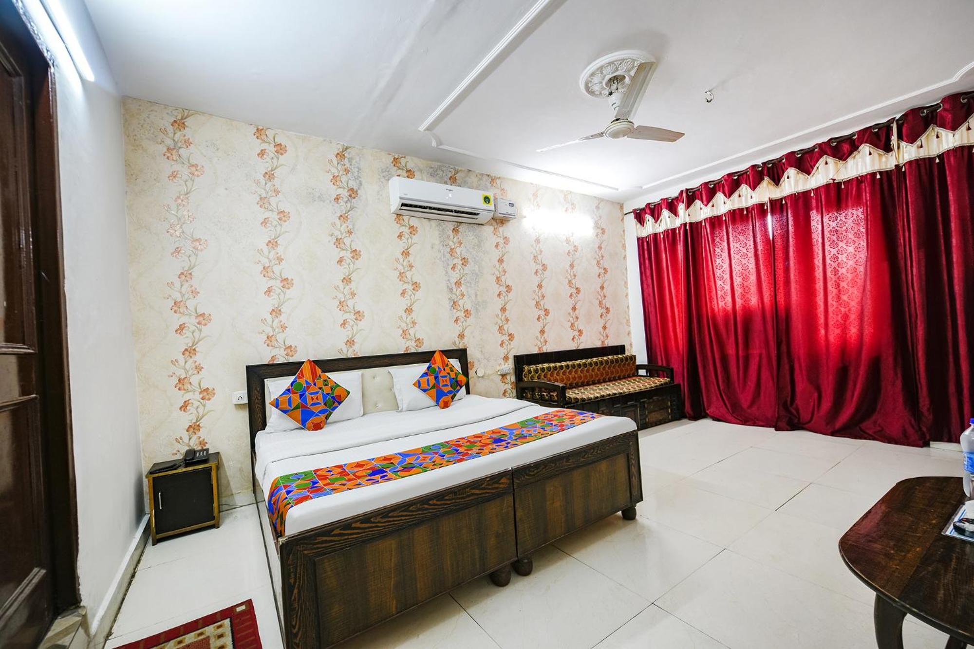 Fabexpress Diamond Sec 45 Hotell Chandīgarh Exteriör bild